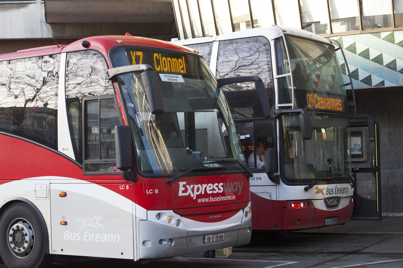 bus-ireann-says-it-will-continue-expressway-services-but-jobs-still-at