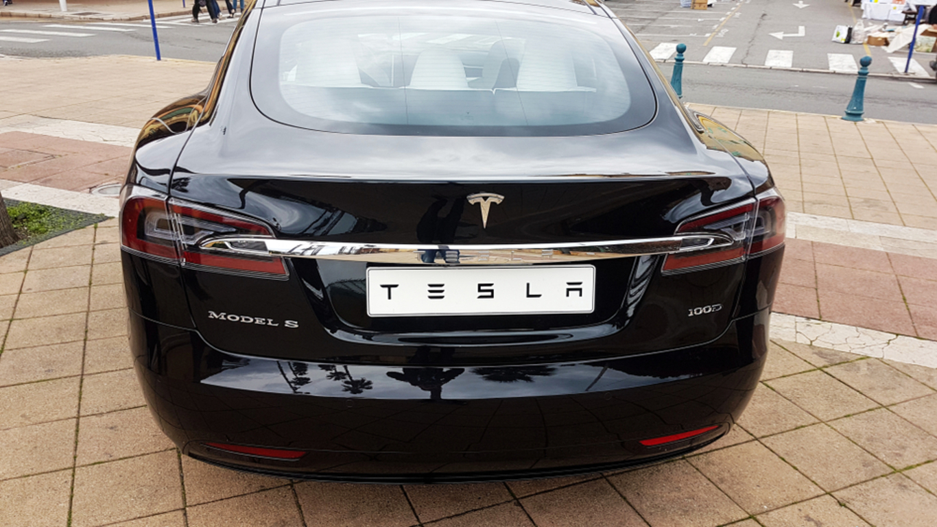 Here's how much Tesla made in its first year of sales in Ireland Fora